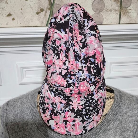 Lululemon athletica Pink and Black Floral‎ Hat - Picture 1 of 10
